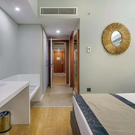 Arcanus Trendline Side Hotel 5*