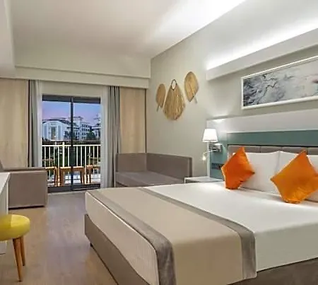 Hotel Arcanus Trendline Side